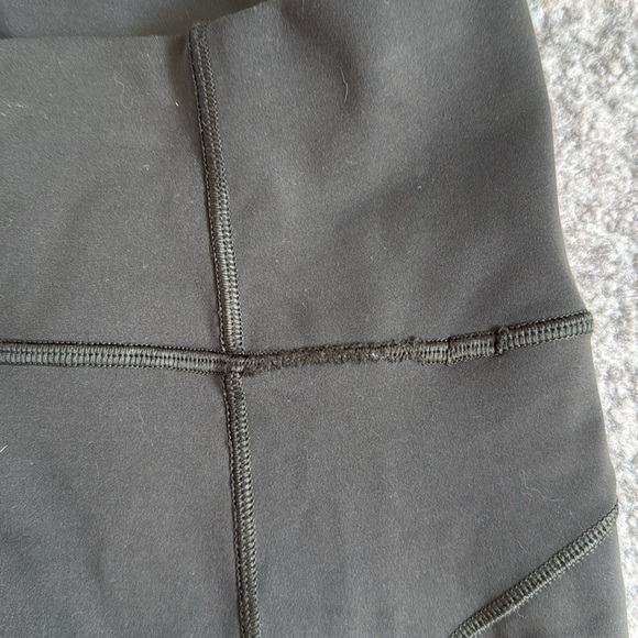 Lululemon In Movement Crop *Everlux 19" - Picture 4 of 10